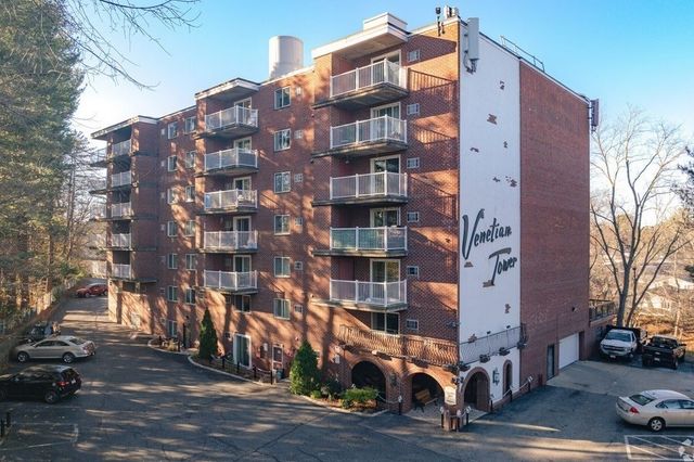 70 Nicholas Rd 10, Framingham, MA 01701