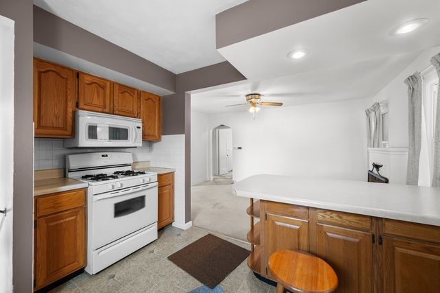 3516 18th Avenue, Rock Island, IL 61201