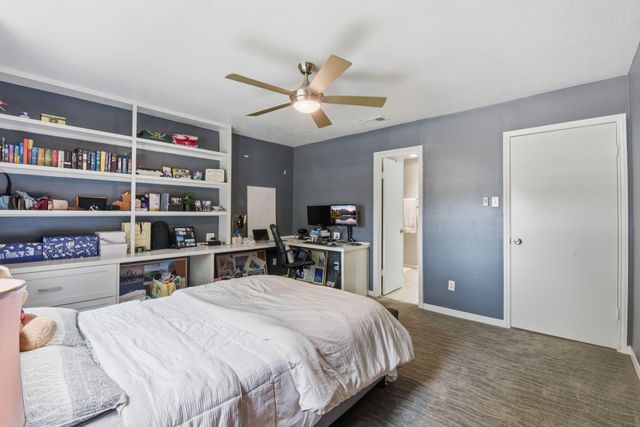 1011 Fountain View Drive, Houston, TX 77057