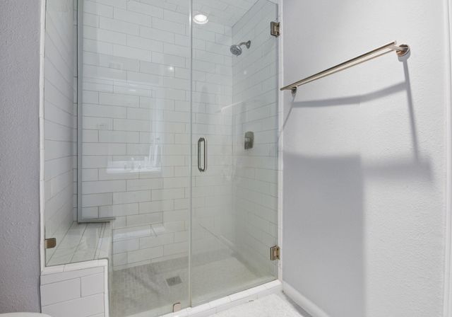 1011 Fountain View Drive, Houston, TX 77057