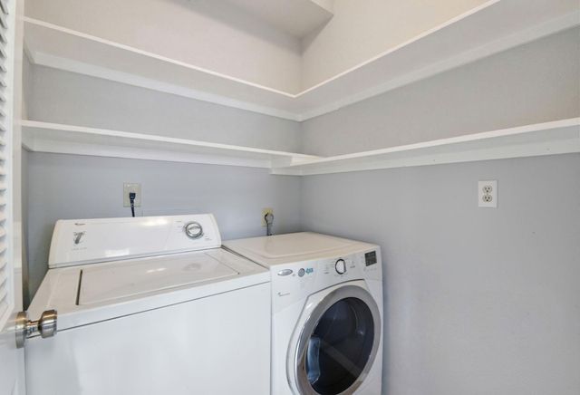 1011 Fountain View Drive, Houston, TX 77057