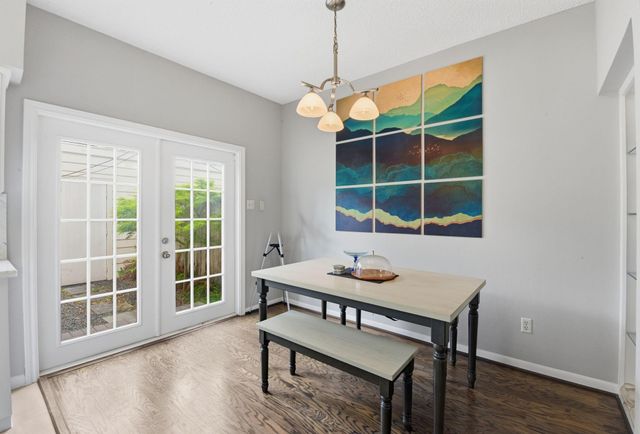 1011 Fountain View Drive, Houston, TX 77057