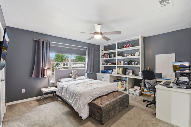 1011 Fountain View Drive, Houston, TX 77057