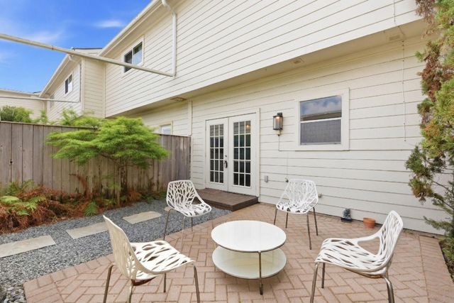 1011 Fountain View Drive, Houston, TX 77057