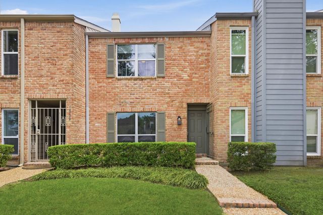 1011 Fountain View Drive, Houston, TX 77057