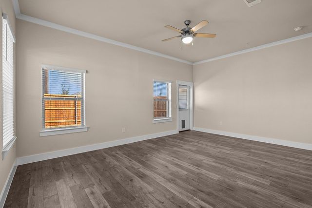 476 Suffield DR 229, Buda, TX 78610