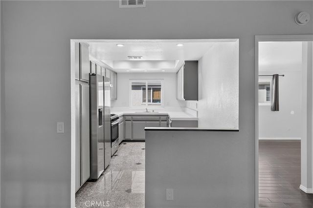 2105 N Derek 3, Fullerton, CA 92831