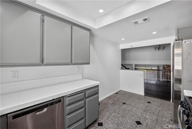 2105 N Derek 3, Fullerton, CA 92831