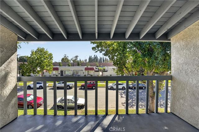 2105 N Derek 3, Fullerton, CA 92831