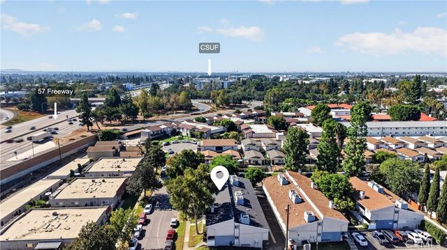 2105 N Derek 3, Fullerton, CA 92831