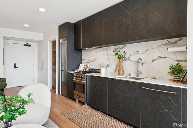 230 7th Street 604, San Francisco, CA 94103