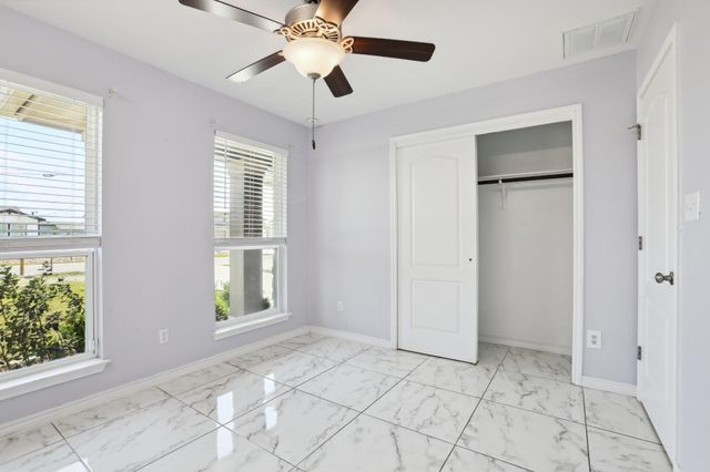 20111 Travis DR A, Lago Vista, TX 78645