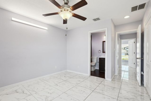 20111 Travis DR A, Lago Vista, TX 78645