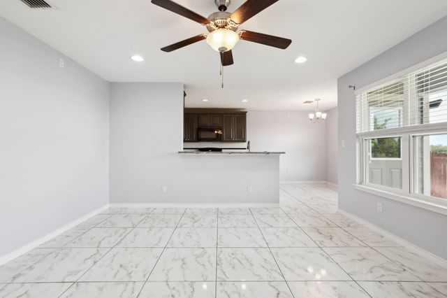 20111 Travis DR A, Lago Vista, TX 78645