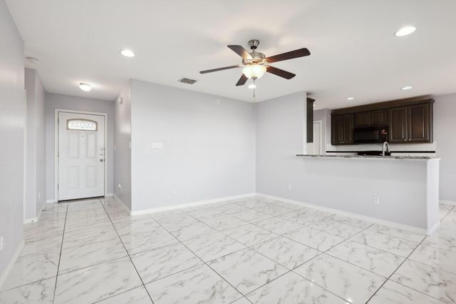 20111 Travis DR A, Lago Vista, TX 78645