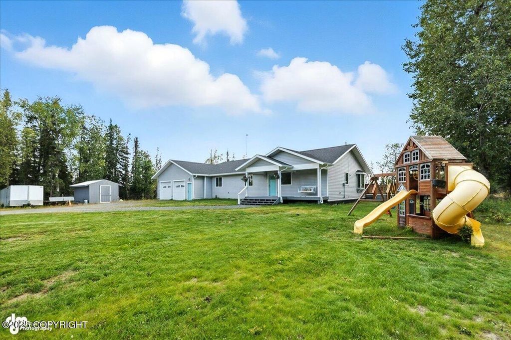 37200 Specklebelly Circle, Kenai, AK 99611