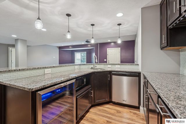 17902 Camelback Avenue, Omaha, NE 68136