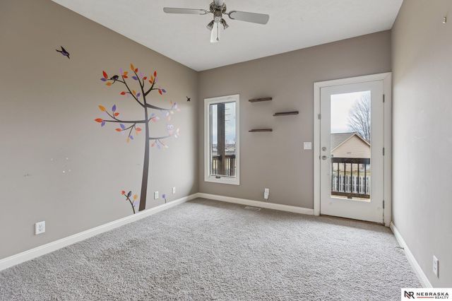 17902 Camelback Avenue, Omaha, NE 68136