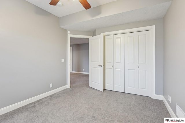 17902 Camelback Avenue, Omaha, NE 68136