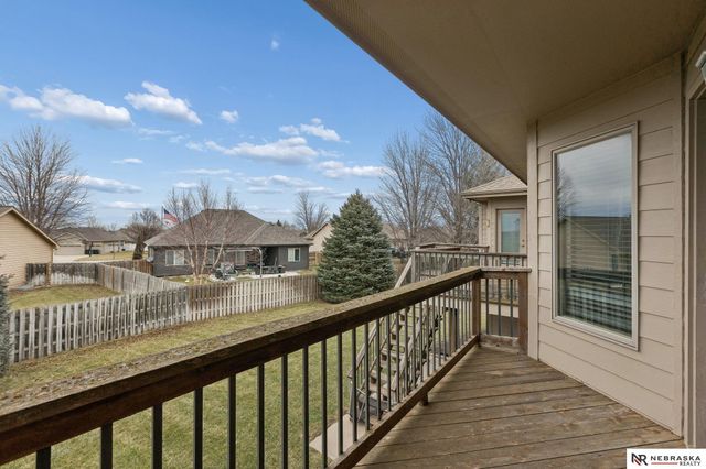 17902 Camelback Avenue, Omaha, NE 68136