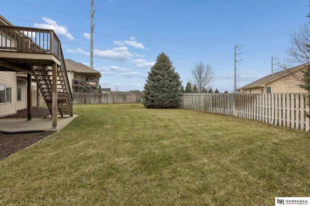 17902 Camelback Avenue, Omaha, NE 68136