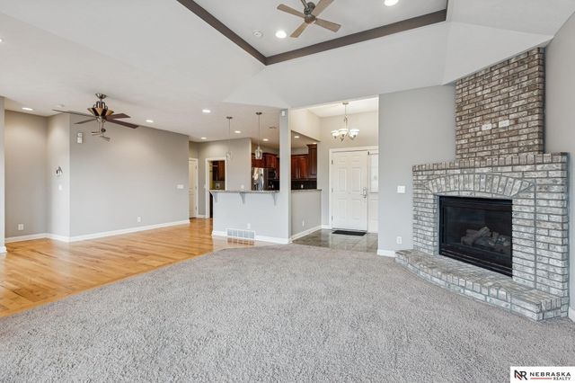 17902 Camelback Avenue, Omaha, NE 68136