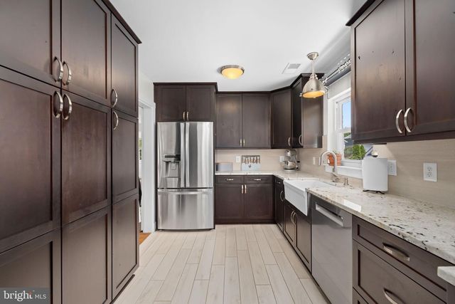 6022 26TH ST N, Arlington, VA 22207