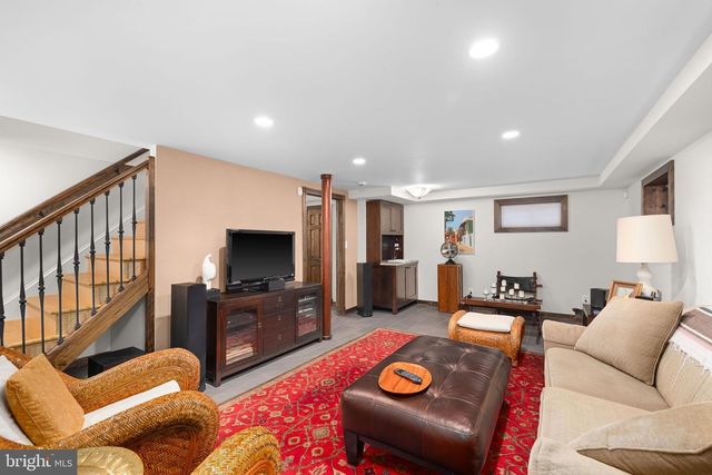 6022 26TH ST N, Arlington, VA 22207