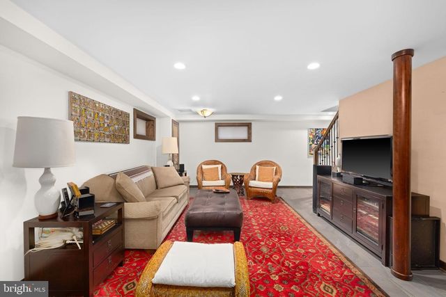 6022 26TH ST N, Arlington, VA 22207