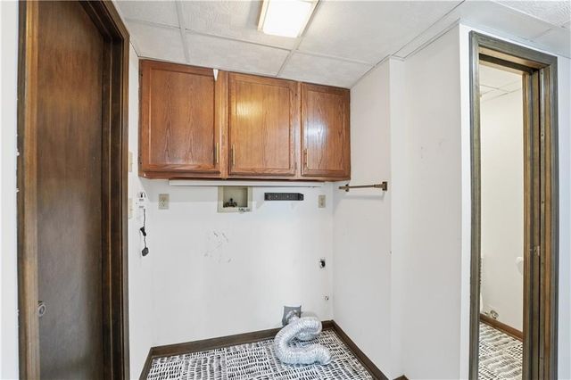 6 NE 101st Place, Kansas City, MO 64155