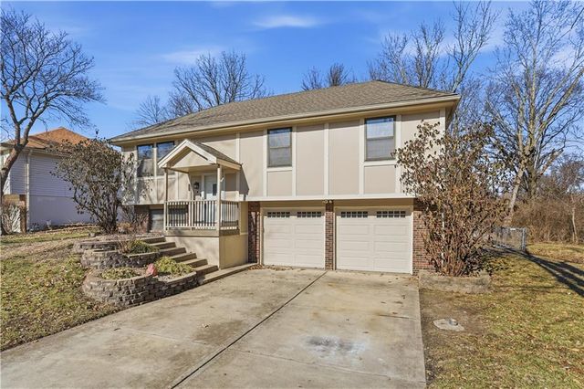 6 NE 101st Place, Kansas City, MO 64155