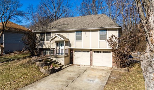 6 NE 101st Place, Kansas City, MO 64155