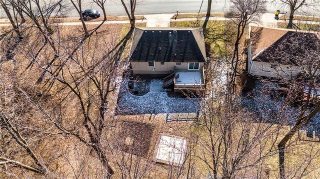 6 NE 101st Place, Kansas City, MO 64155