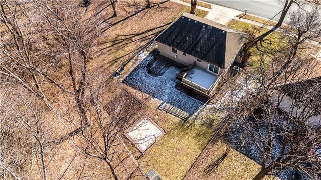 6 NE 101st Place, Kansas City, MO 64155