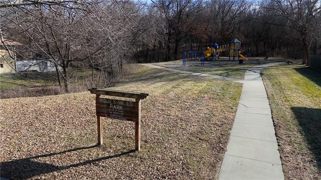 6 NE 101st Place, Kansas City, MO 64155