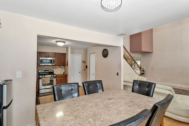 1273 Dunamon Drive, Bartlett, IL 60103