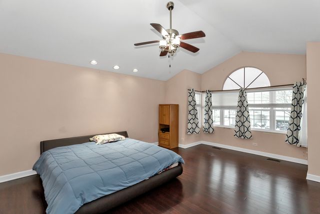 1273 Dunamon Drive, Bartlett, IL 60103