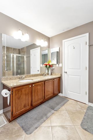 1273 Dunamon Drive, Bartlett, IL 60103