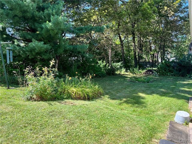 105 East Heman Street, Dewitt, NY 13057
