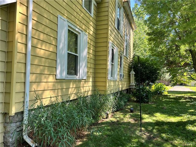 105 East Heman Street, Dewitt, NY 13057