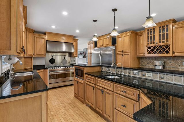 17725 Layton Path, Lakeville, MN 55044