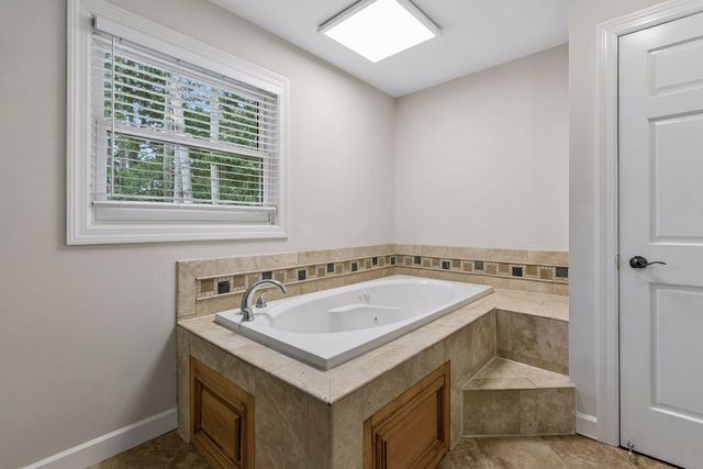 17725 Layton Path, Lakeville, MN 55044