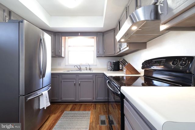 320 GHANER DR, State College, PA 16803