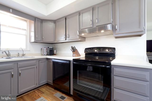 320 GHANER DR, State College, PA 16803