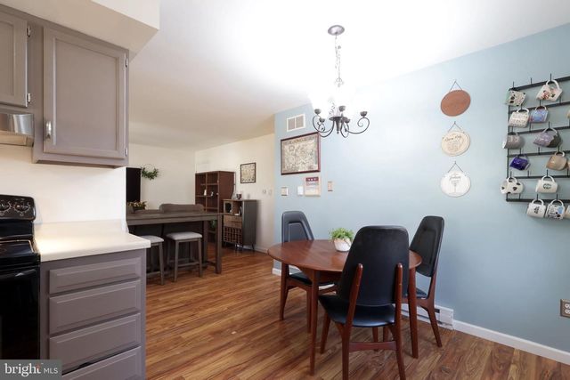 320 GHANER DR, State College, PA 16803