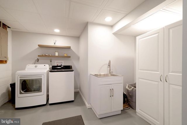 320 GHANER DR, State College, PA 16803