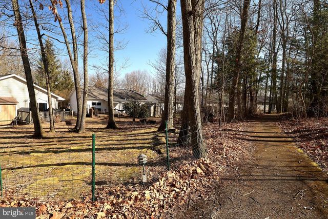 320 GHANER DR, State College, PA 16803