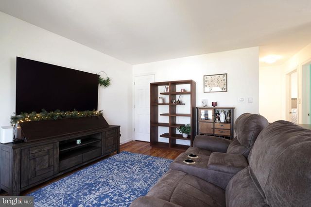 320 GHANER DR, State College, PA 16803