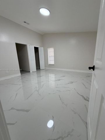 15275 SW 56th Ter 0, Miami, FL 33193