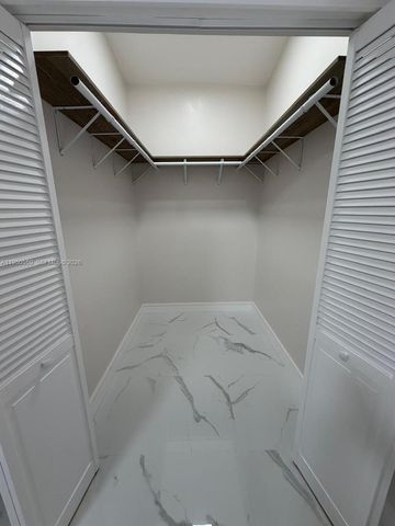 15275 SW 56th Ter 0, Miami, FL 33193